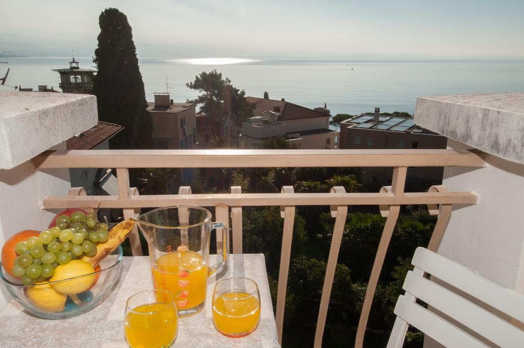 Iva 1, Wonderful View Of Kvarner Bay Opatija Exterior foto